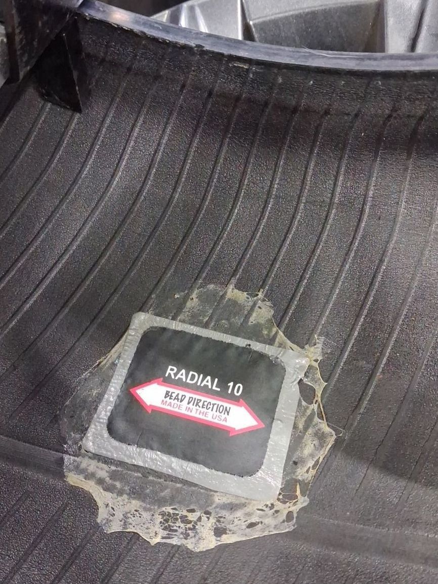 Patch fitted on the inside of a tire